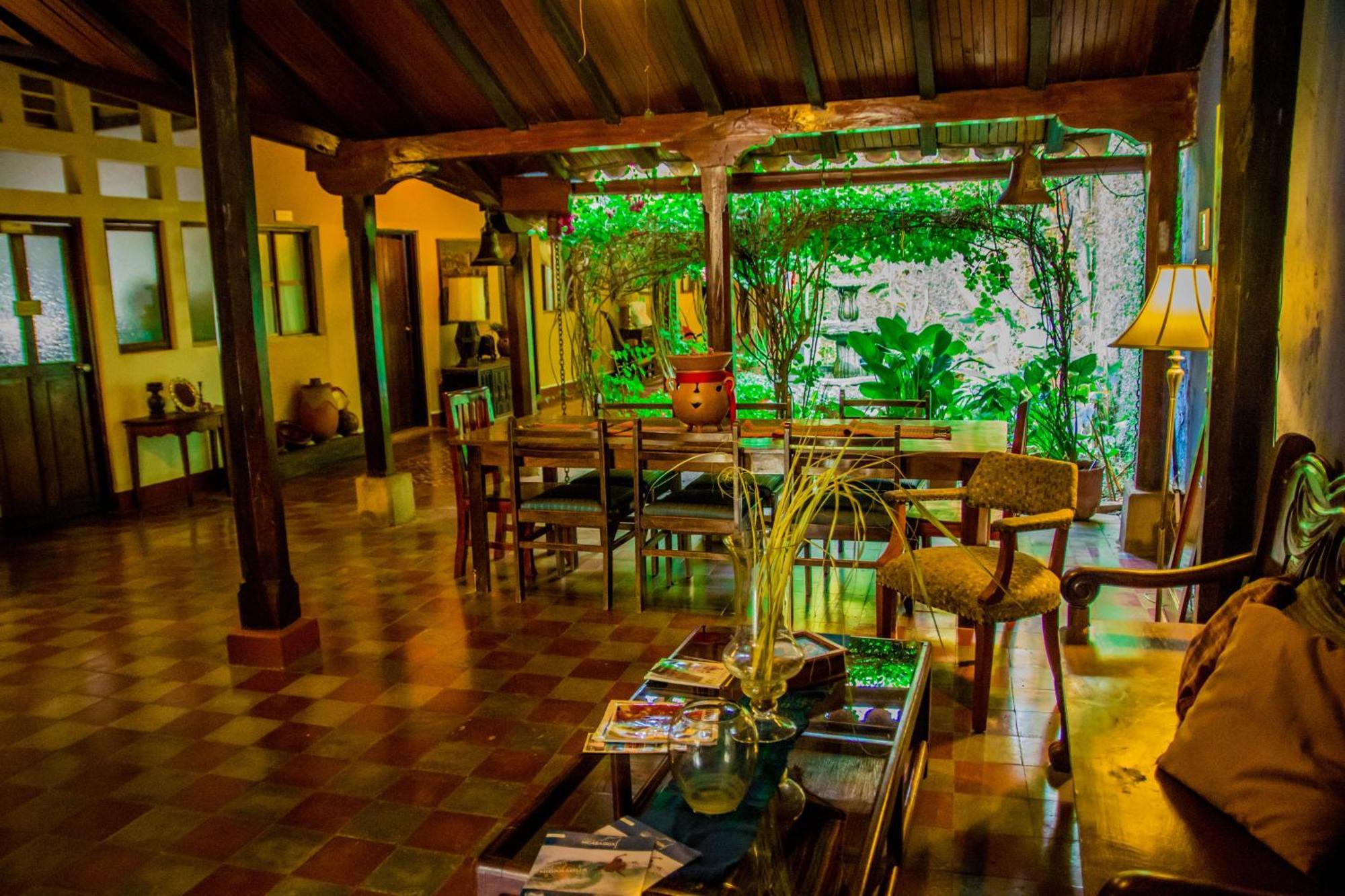 Hostal Fuente Castalia, B Y B León 외부 사진
